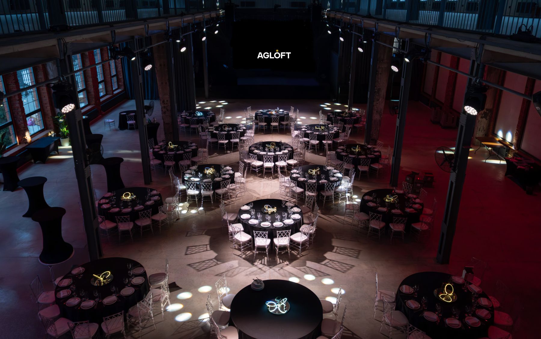 Фото Лофт «AG Loft - GRAND HALL» – смотри на сайте!