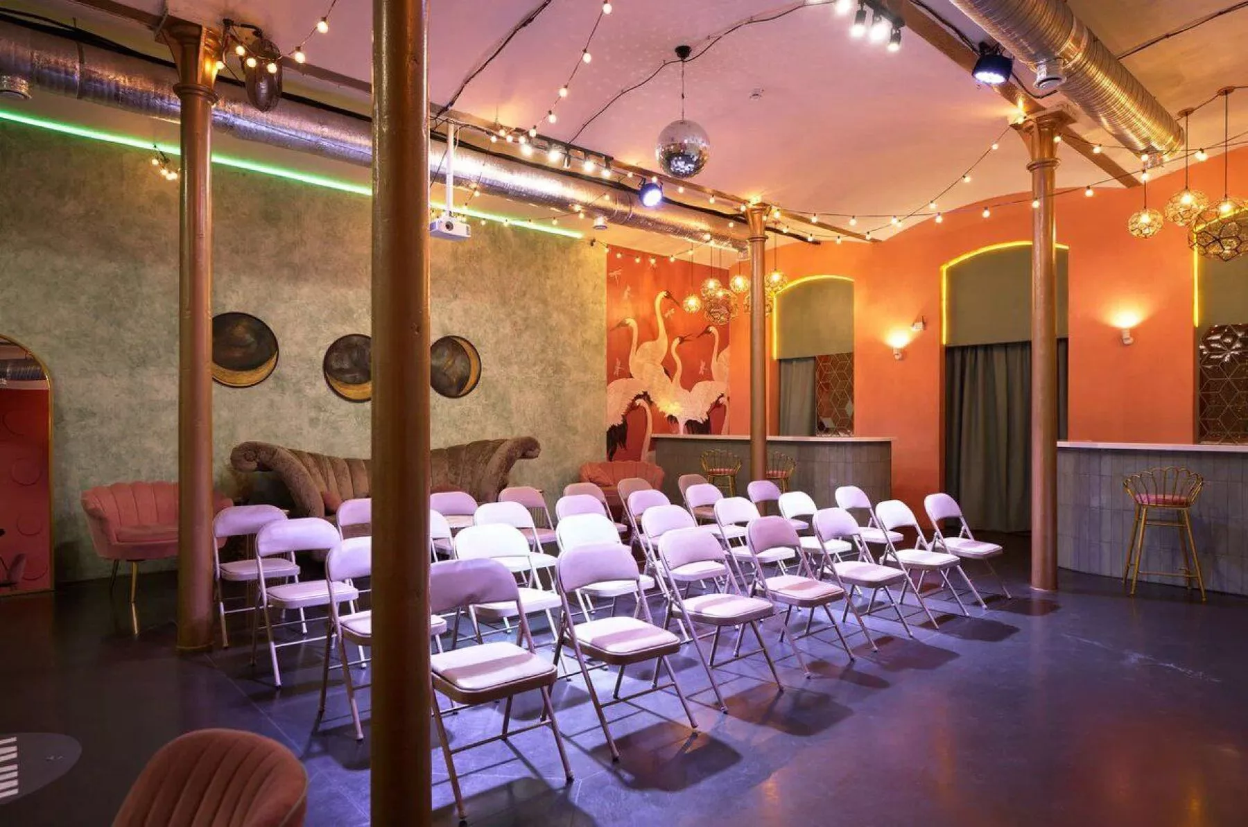 Конференц-зал «Просторный зал "МЕМФИС" для деловых мероприятий на Бауманской» – фото №2