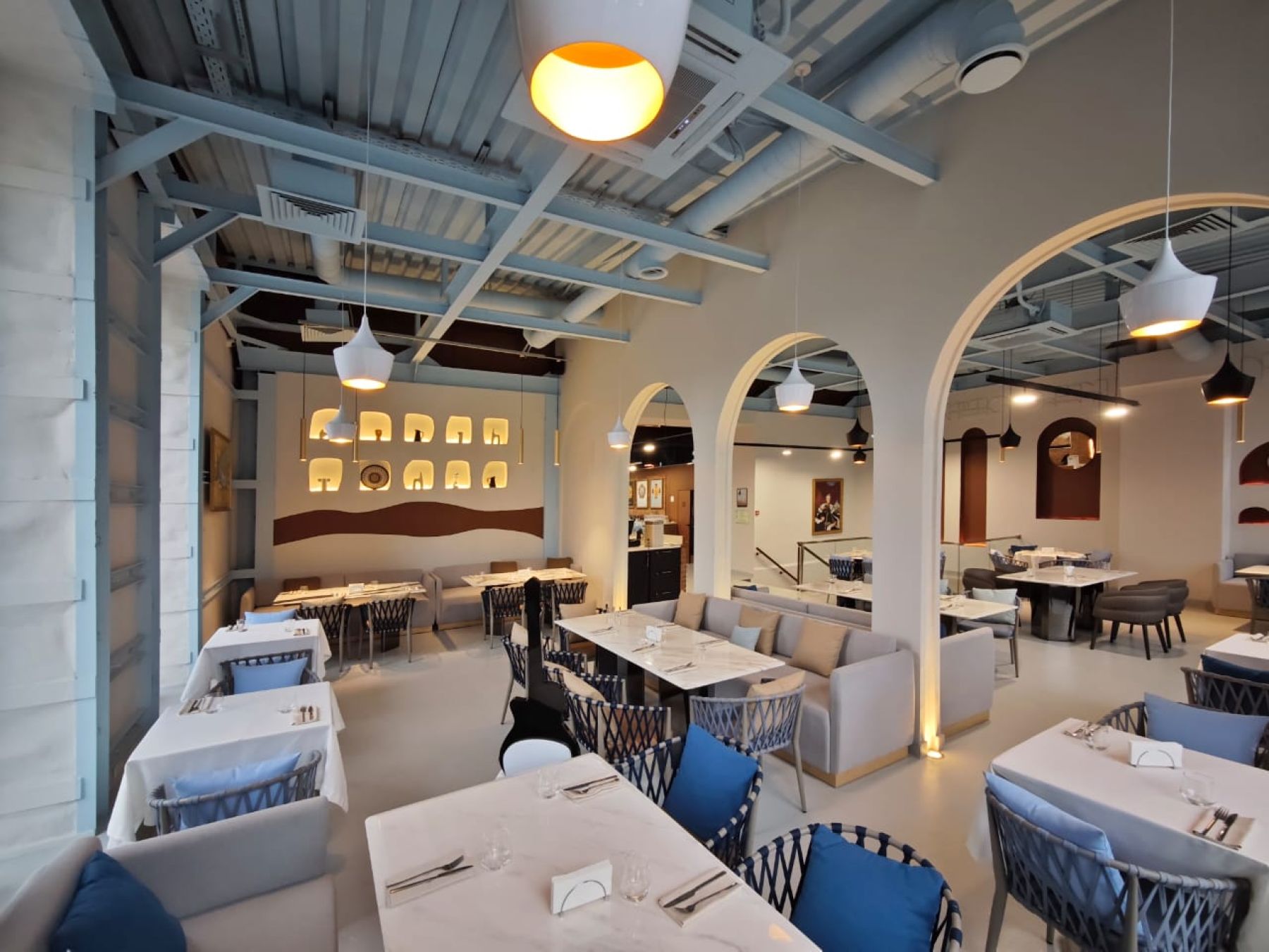 Ресторан, банкетный зал «Ресторан "Модная среда 1823"» – фото №2