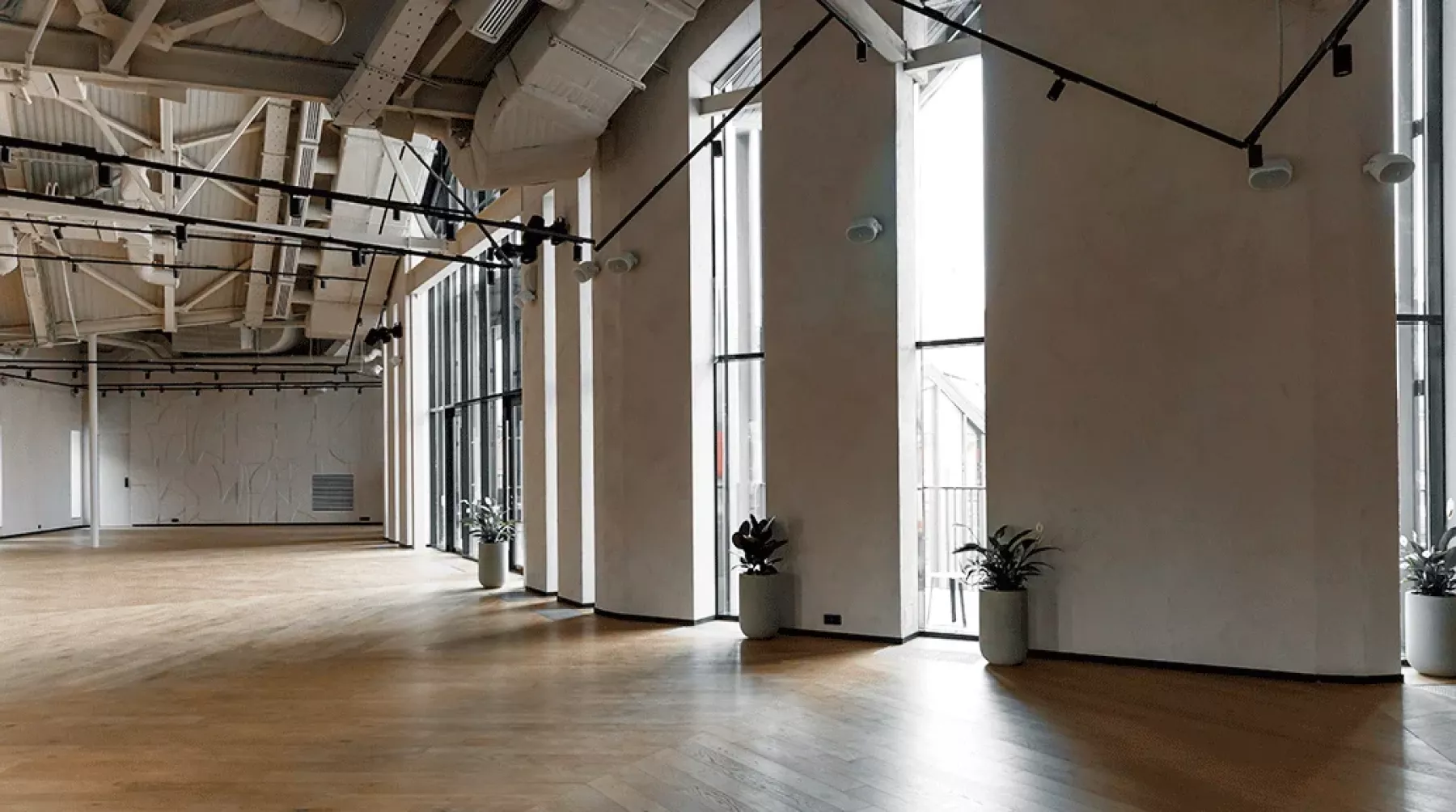 Ресторан, банкетный зал «Ресторанный зал Выставка» – фото №4